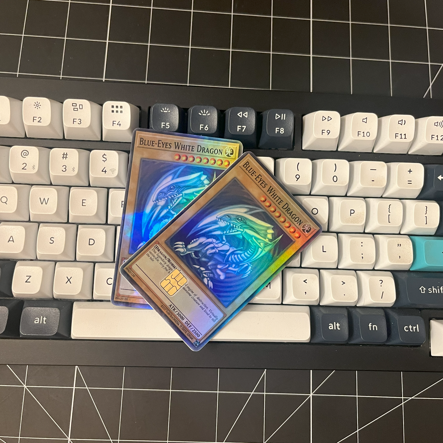 Blue Eyes White Dragon - Holographic
